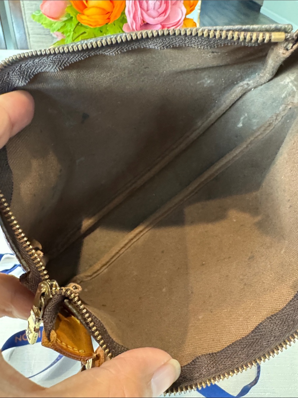 Authentic Louis Vuitton Monogram Pochette - Picture 10 of 12